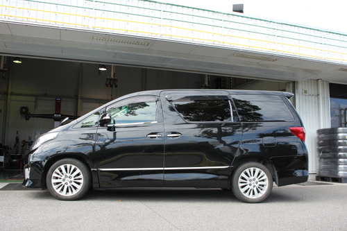 20系 アルファード 4WD の ツライチ ローダウン セッティング。 | 鈴鹿